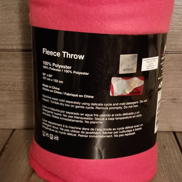 Ohio State Buckeye Fleece Throw Blanket 50"x60" Brand New by Northwest Co - Picture 4 of 8